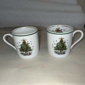 2 Christmas Eve Fine China Porcelain Mugs Viktor Schreckengost